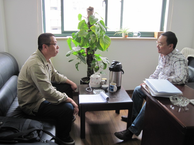 監(jiān)測部員工接待客戶